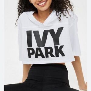 IVY PARK Cropped V Neck Black/ White Graphic Tee 100% Cotton Size S